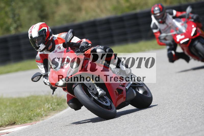 /27 12.06.2025 Ducati Schweiz Trackday Warmup  ADR/gruen-vert/37